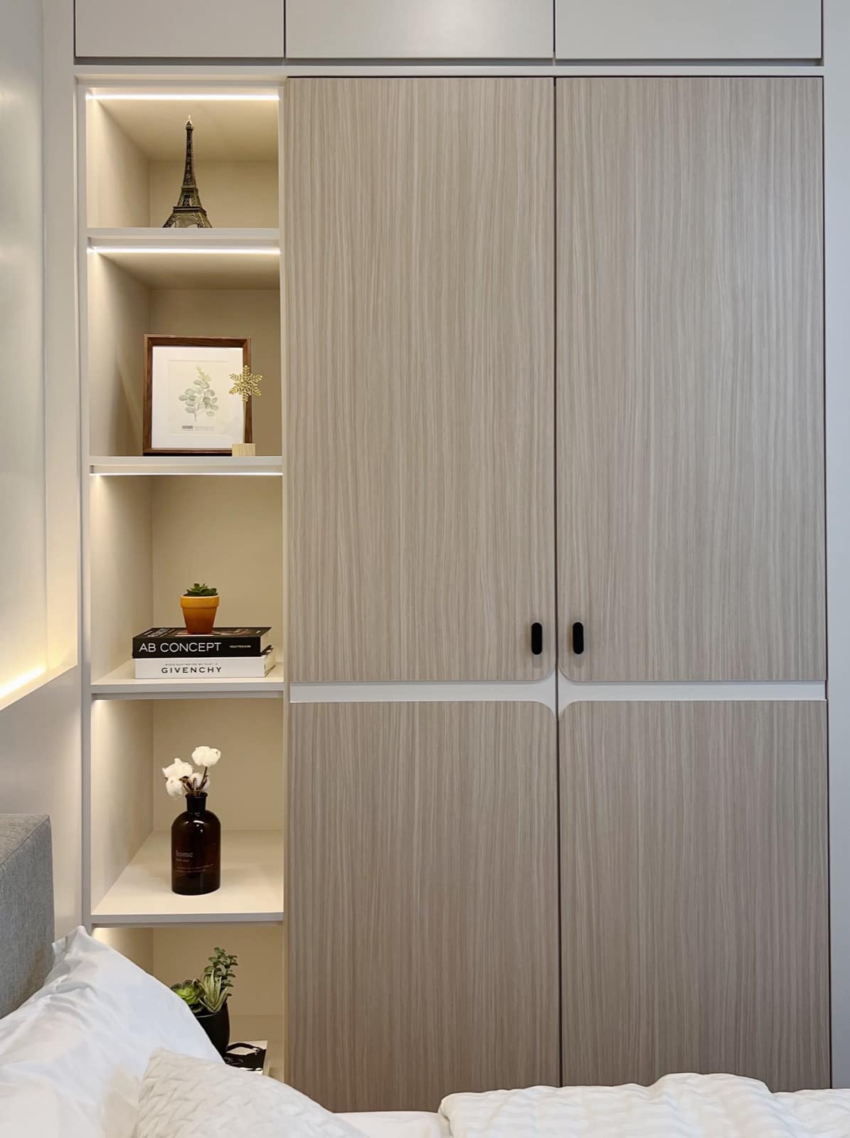 Kinaya Andara interior photograph 4