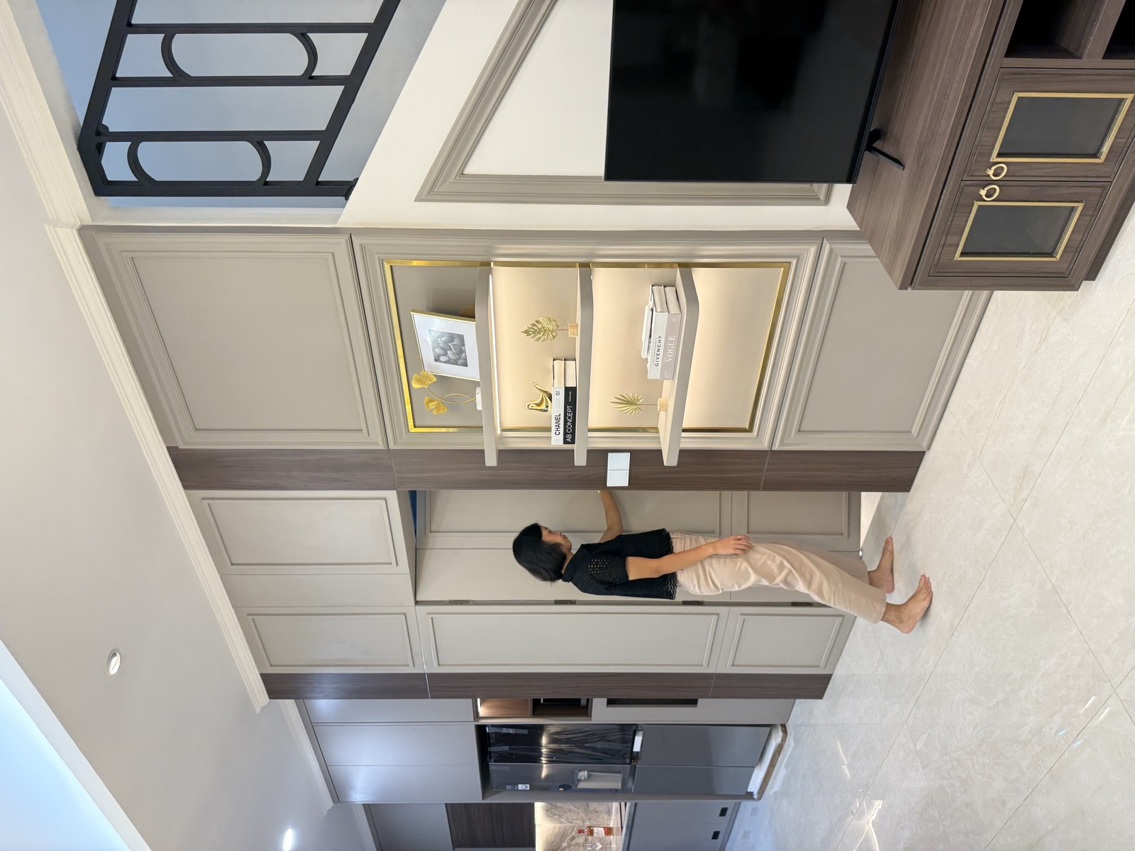 Kemang Pratama interior photograph 11