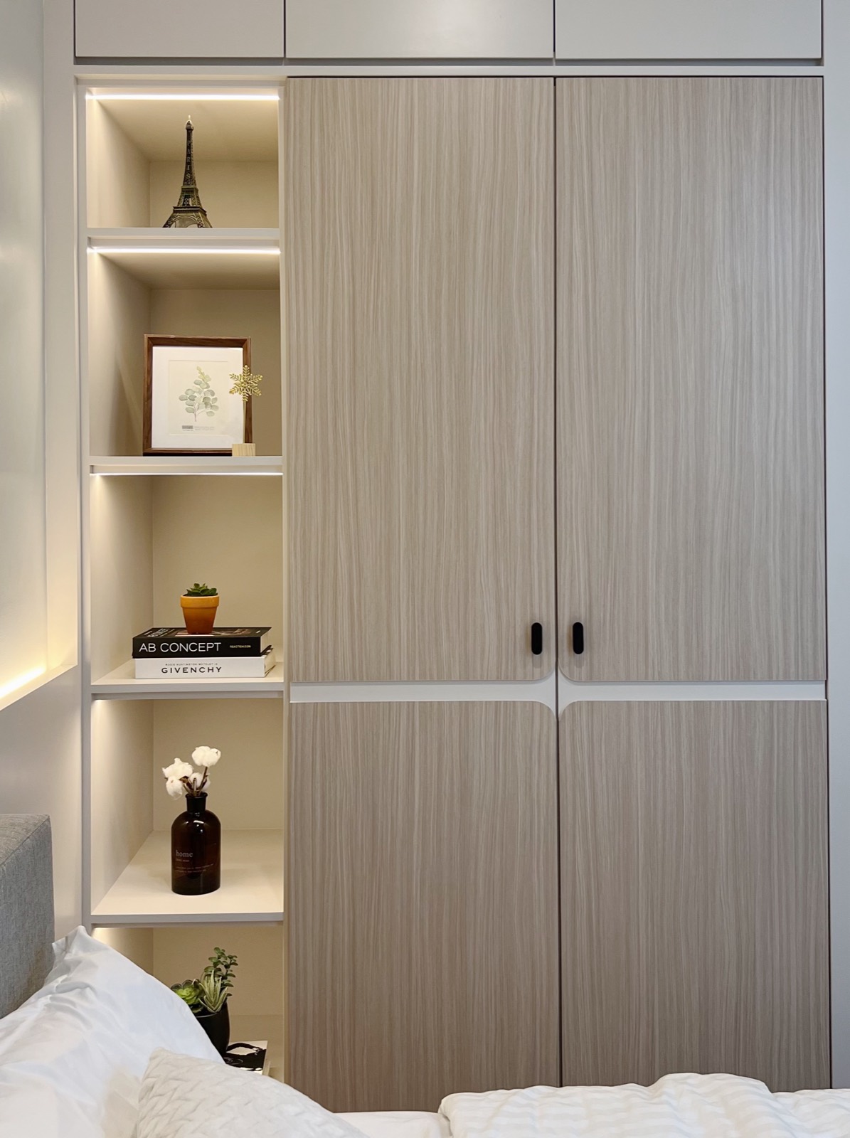 Kinaya Andara interior photograph 4