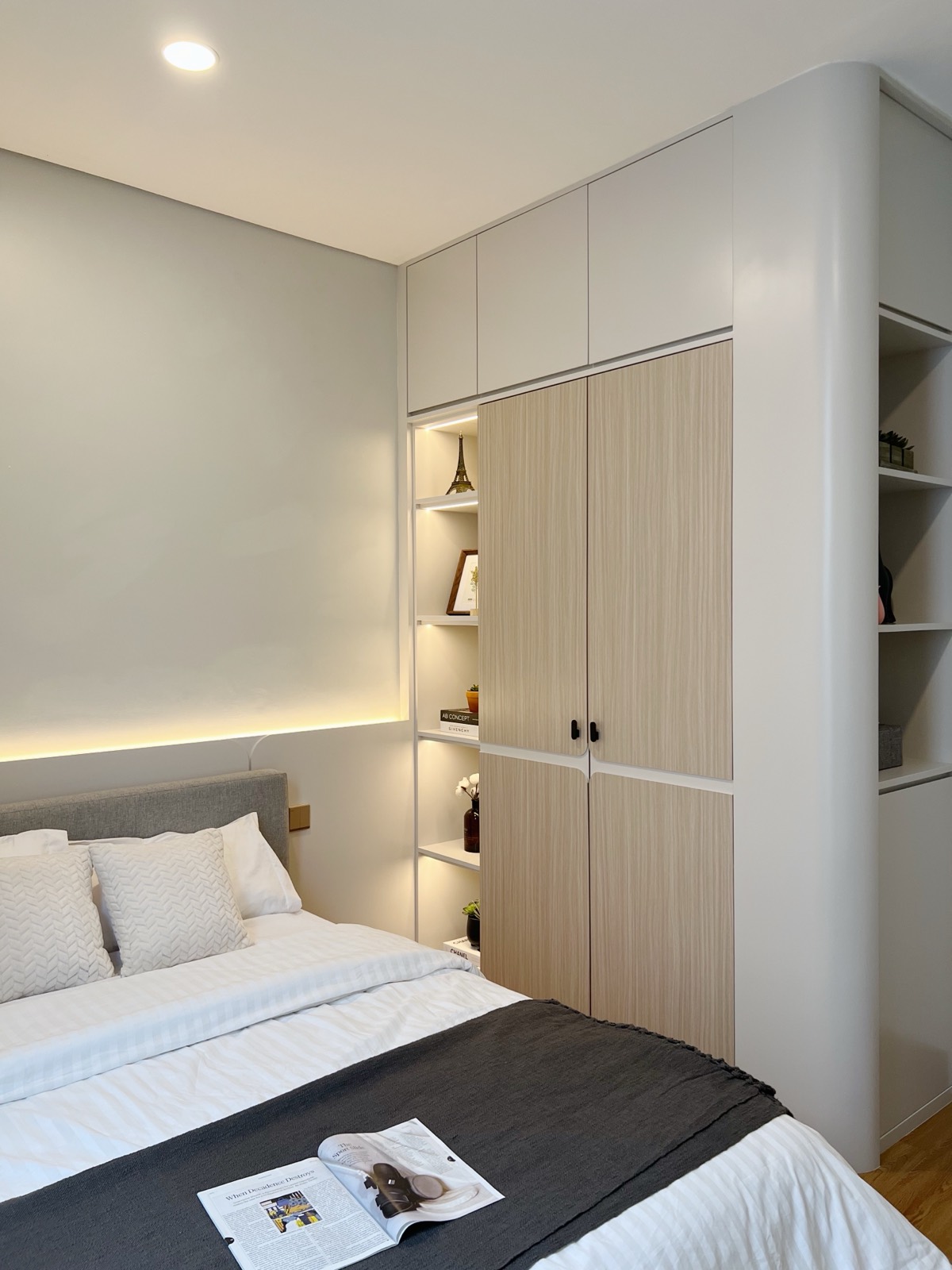 Kinaya Andara interior photograph 13