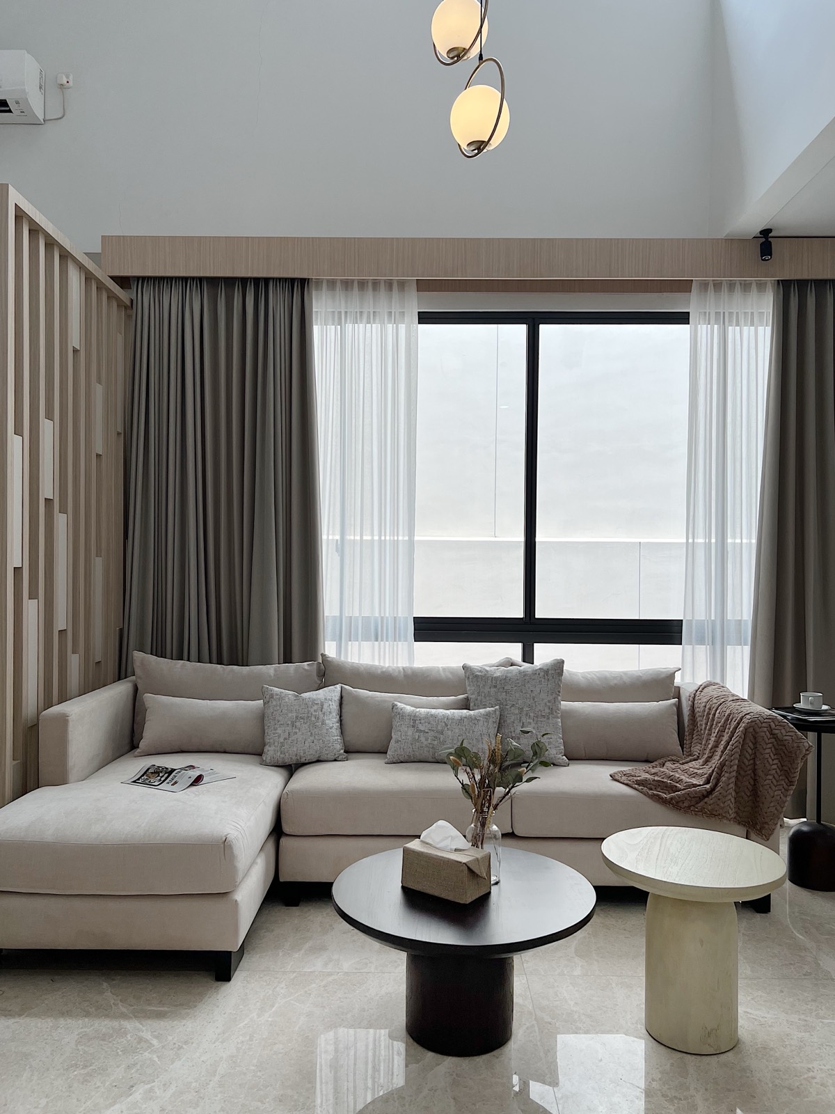 Kiyomi Zora BSD interior photograph 10