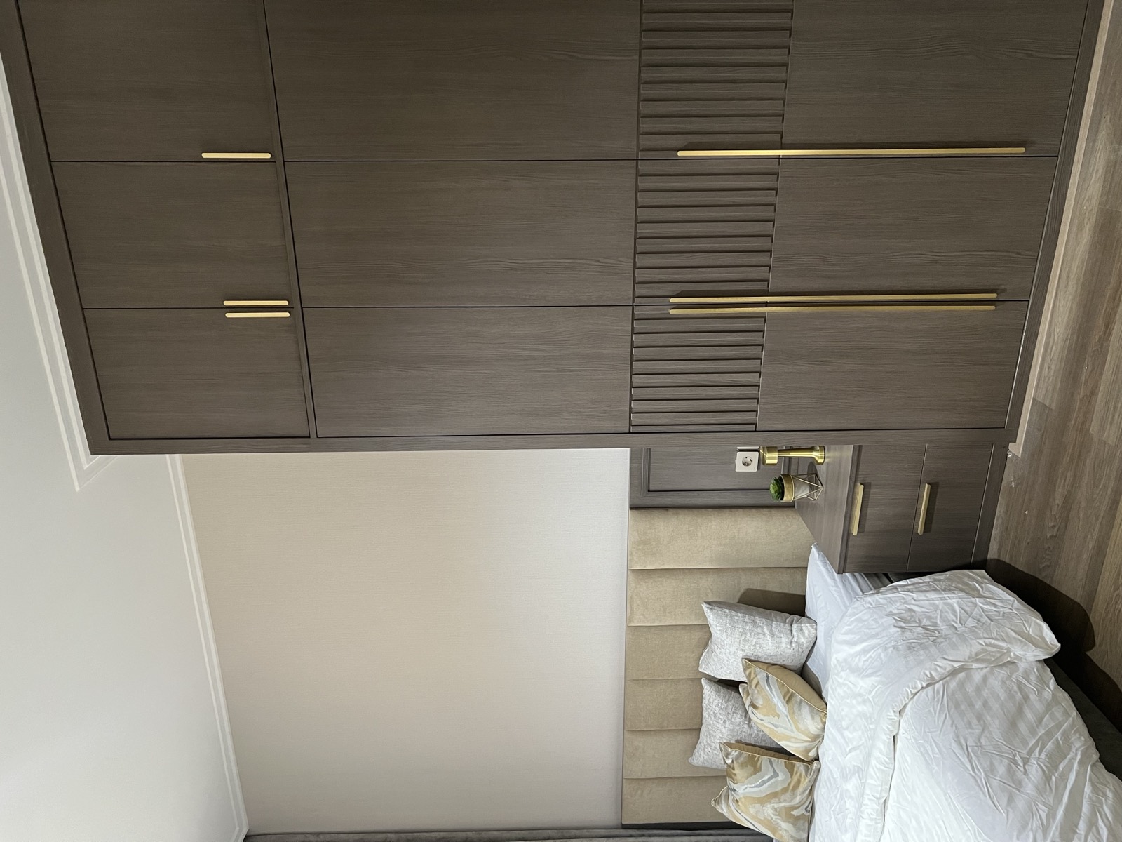 Springwood interior photograph 2