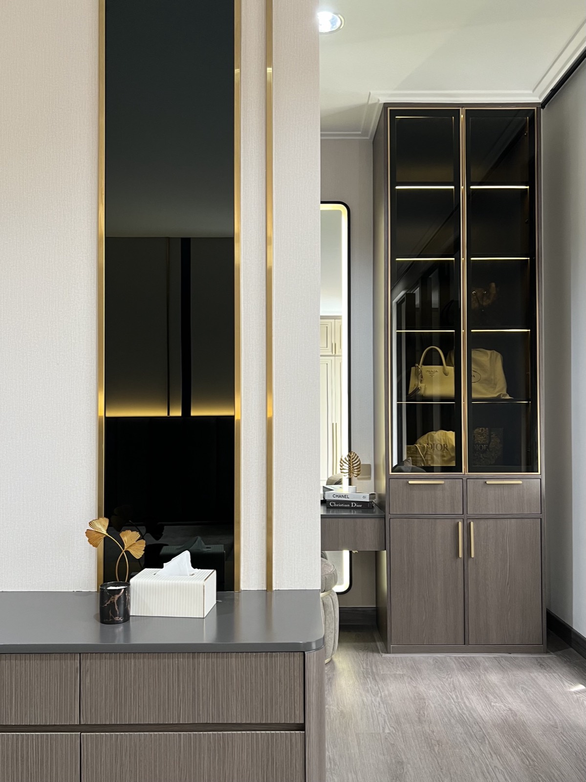 Springwood interior photograph 5
